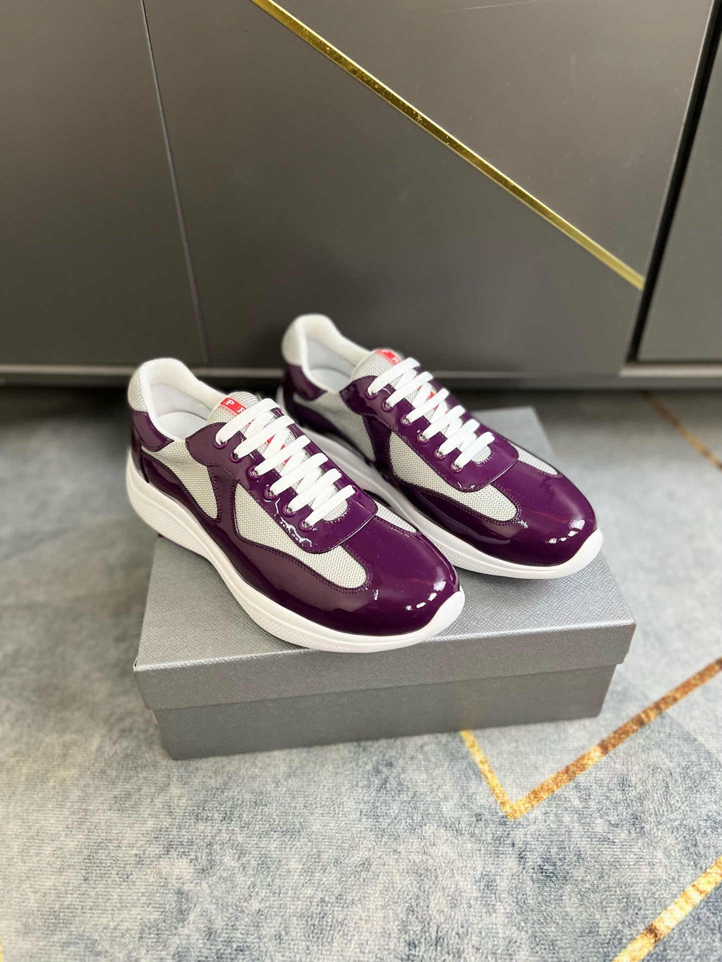 PRADA