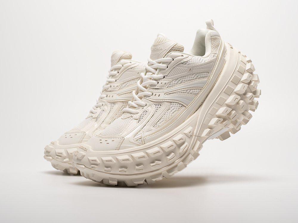 Balenciaga Defender