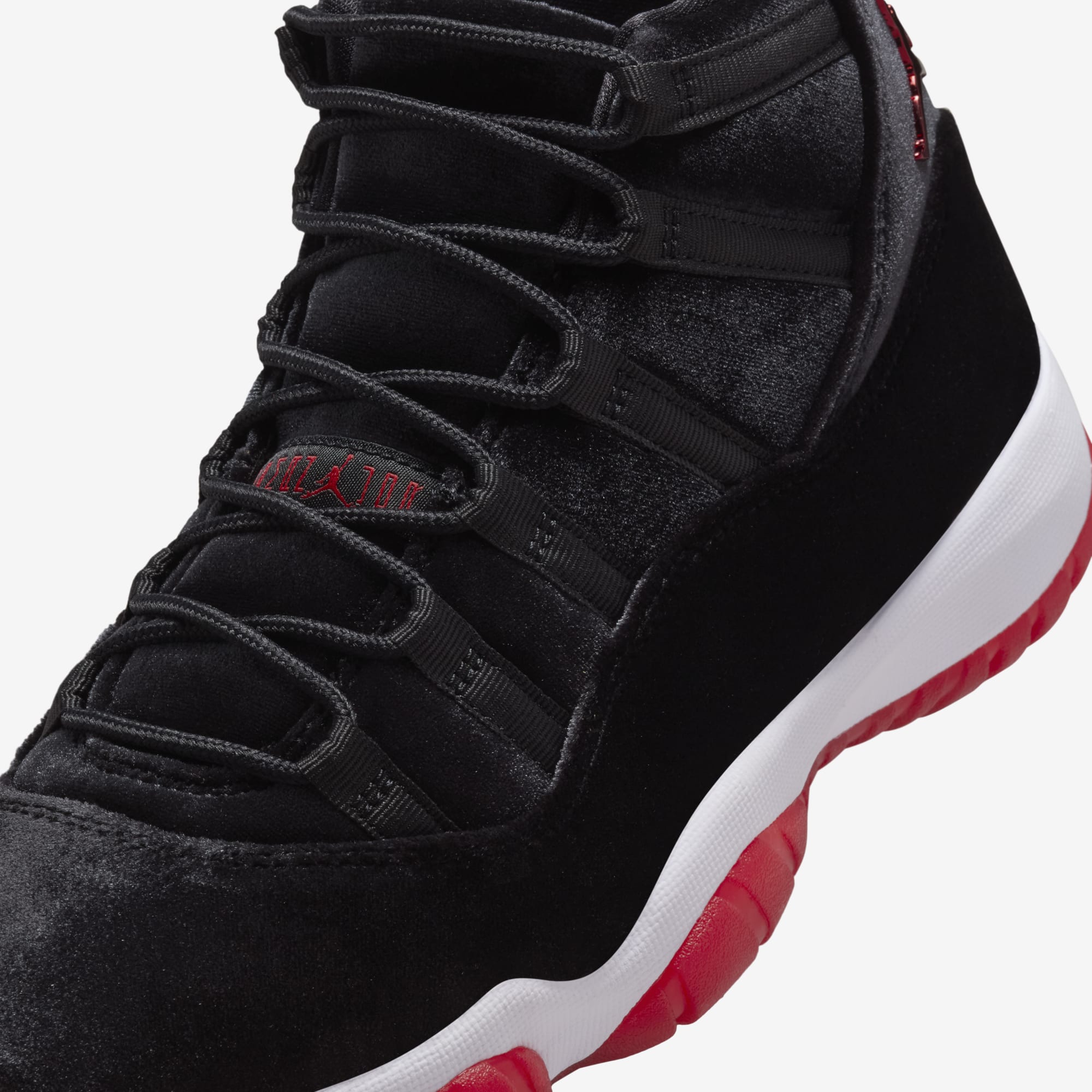 (Women's) Air Jordan 11 Retro 'Bred Velvet' (2024) DB5457-061