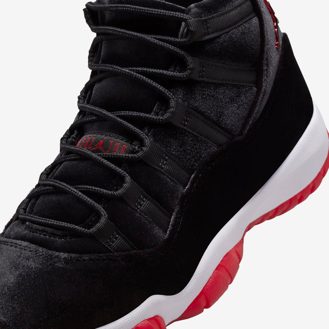 (Women's) Air Jordan 11 Retro 'Bred Velvet' (2024) DB5457-061