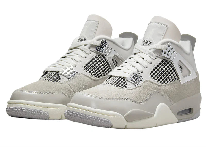 JORDAN 4 FROZEN MOMENTS